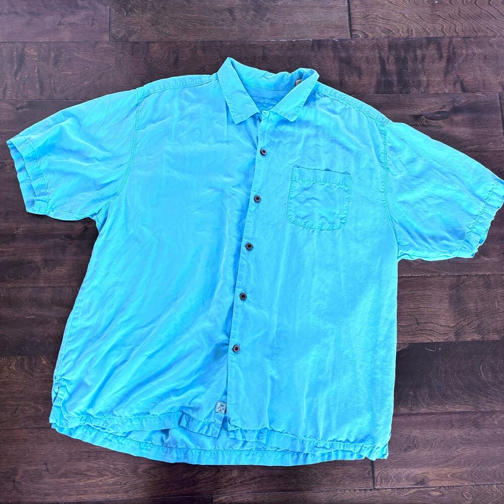 Tommy Bahama Men's XL Light Blue Hawaiian Button Down Shirt 100% Silk